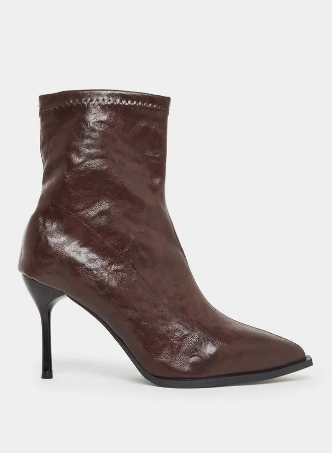 تايك تو حذاء بوت خمري من الجلد